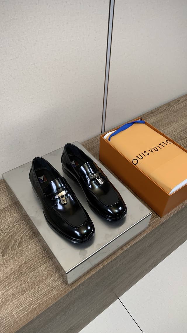 Louis Vuitto* Louis Vuitton men's business casual leather shoes Imported open ed