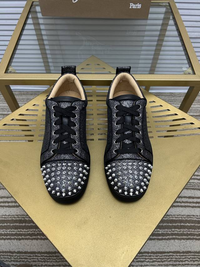 Custom-made model factory price P. Christian Louboutin Cl red sole shoe counter