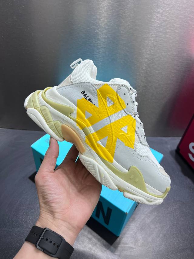 Balenciaga 2025 new style, new color graffiti letters have been shipped! ! ! six