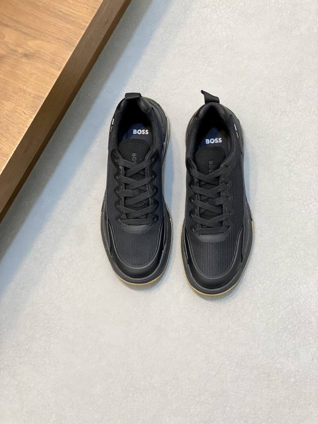 Real Price Boss Logo Printed Knitted Sneakers This pair of sneakers is made of l