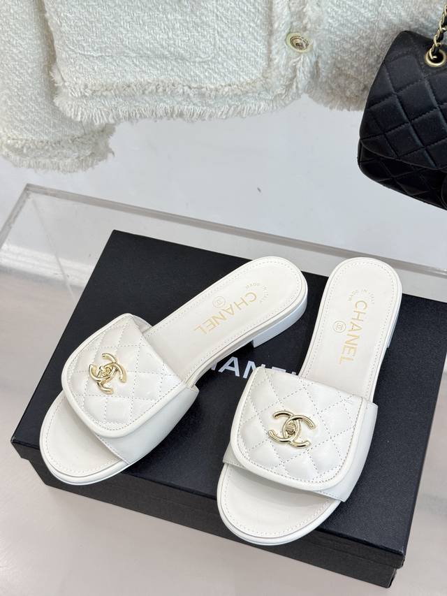 Direct sales women's shoes and women's clothing Chane*