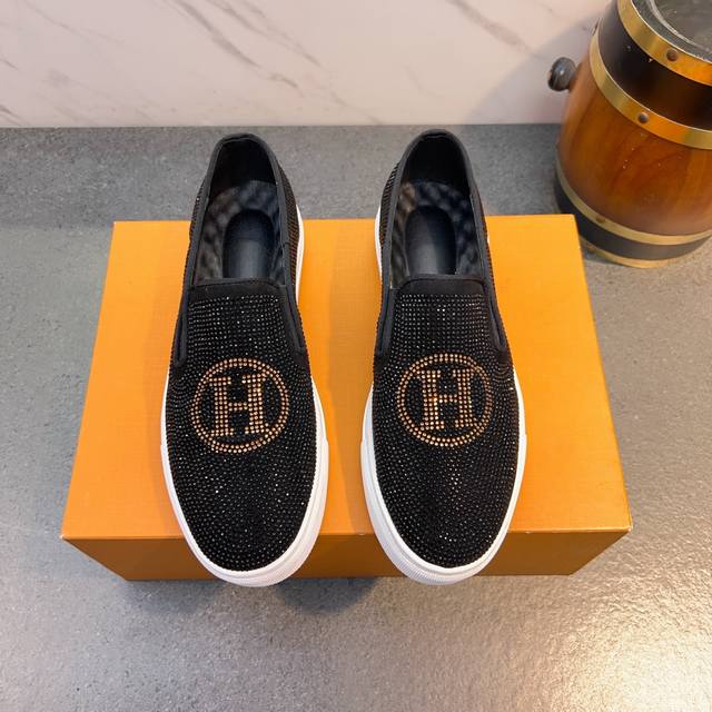 Hermes is a high-end fashion brand. New products are available at the same time