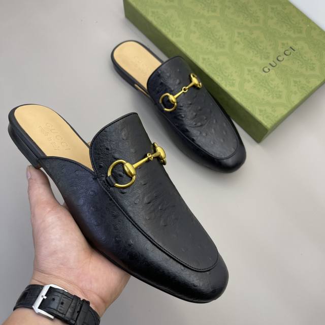 The popular Gucci classic half-slippers have new designs for spring and summer.