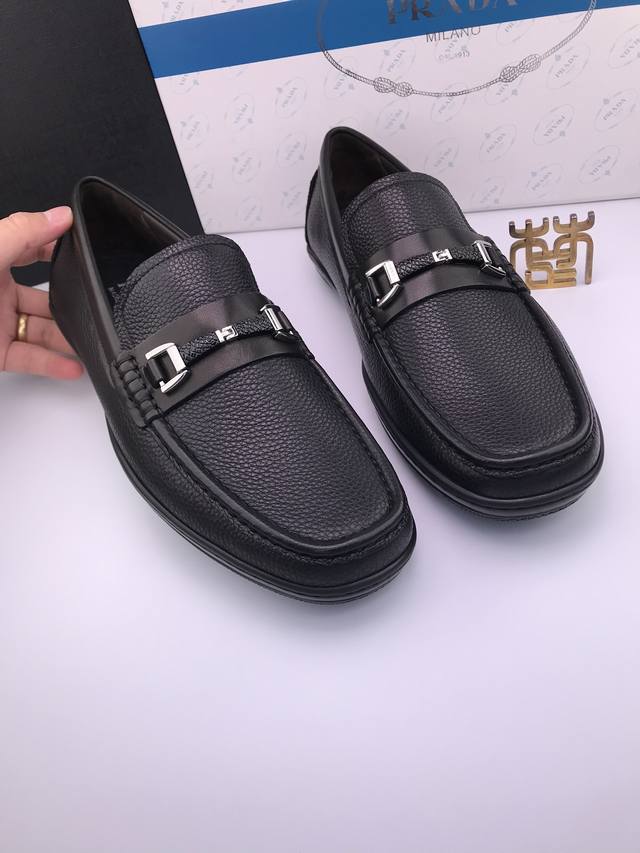 Prada* Coarse deerskin soft sole and soft surface High-end business casual shoes