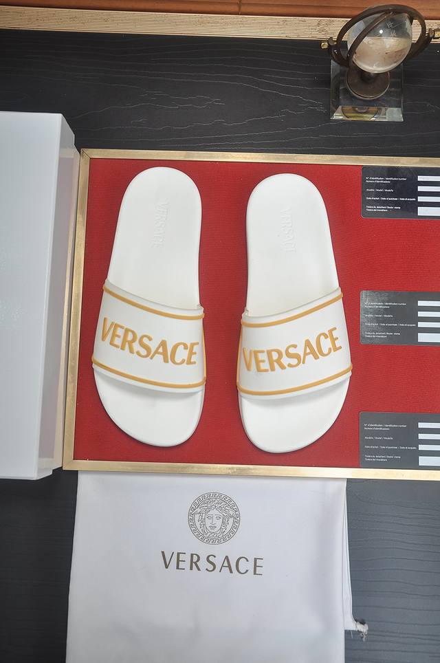 Factory Price P Versace counter 1:1 Fashion style Summer must-have! The designer