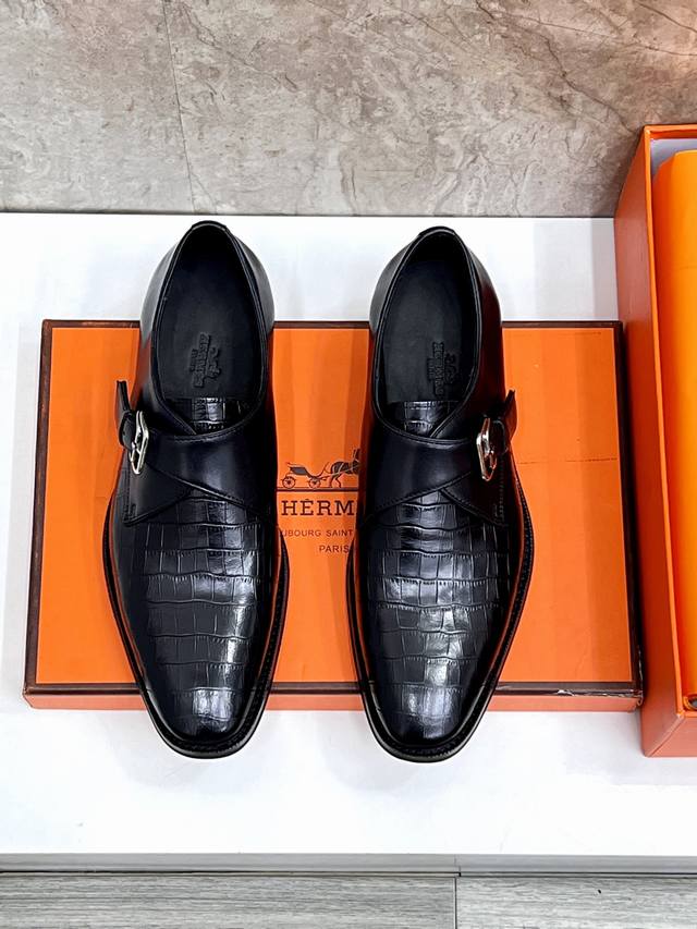 Herme* Julio loafers are a new product from H. The official price is Rm B 11.150