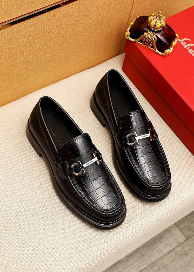 Product trademark: Ferragamo casual leather shoes Regular size: 38-44 45.46 Cust