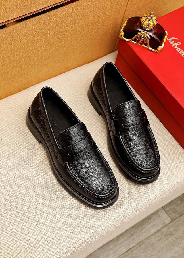 Product trademark: Ferragamo casual leather shoes Regular size: 38-44 45.46 Cust