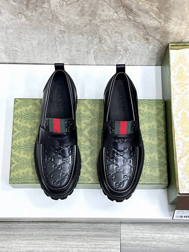 G's new men's "G metal buckle loafers" official price RMB 200. Imported cowhide