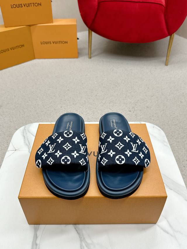 Yuan Lv Louis Vuitton x Tm Takashi Murakami co-branded couple slippers, new arri