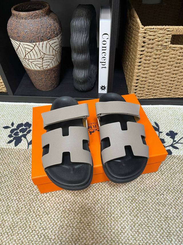 Yuan Long-term stock Couple's Hermes Men's Kazimir Slippers - Top Quality Braide
