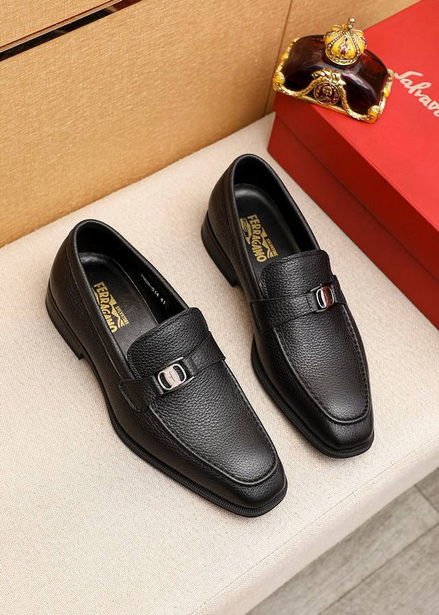 Factory Price Men's Men's Sports Shoes Original Product Trademark: Ferragamo Sal