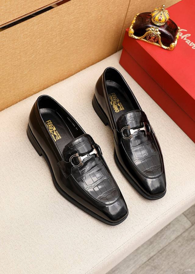 Factory Price Men's Men's Sports Shoes Original Product Trademark: Ferragamo Sal
