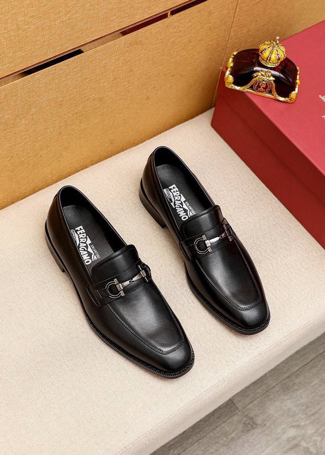 Factory Price Men's Men's Sports Shoes Original Product Trademark: Ferragamo Sal