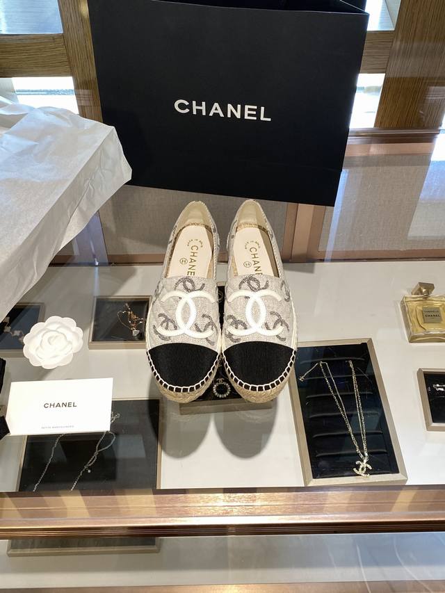 Chane* Espadrilles Fisherman's Shoes, a classic Chanel style! Exclusive original
