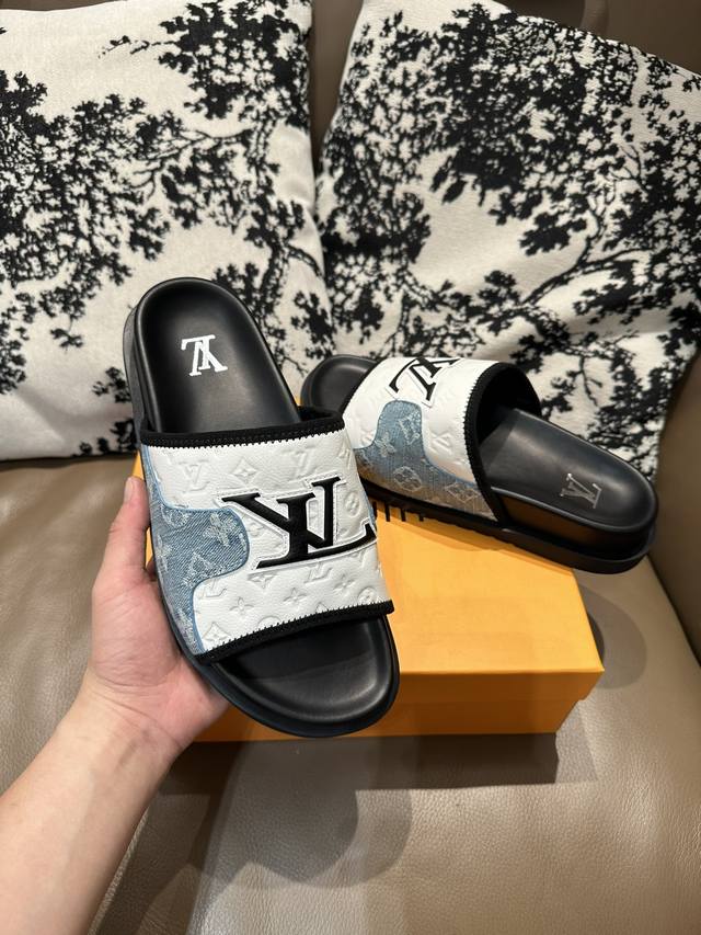 Lv flip flops, cowhide top and sheepskin lining, size 36-46