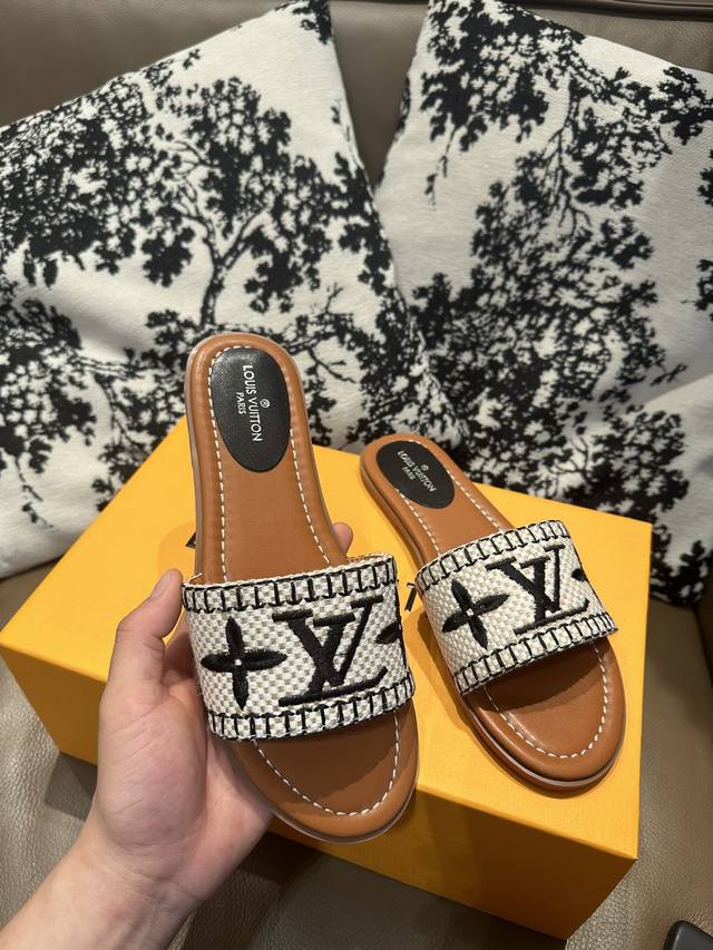 Lv embroidery new classic style, size 36-42