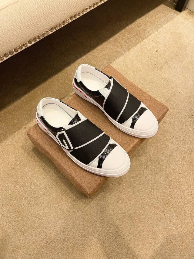 Factory Price. GUCCL latest fashion casual men's shoes, popular style, simple an