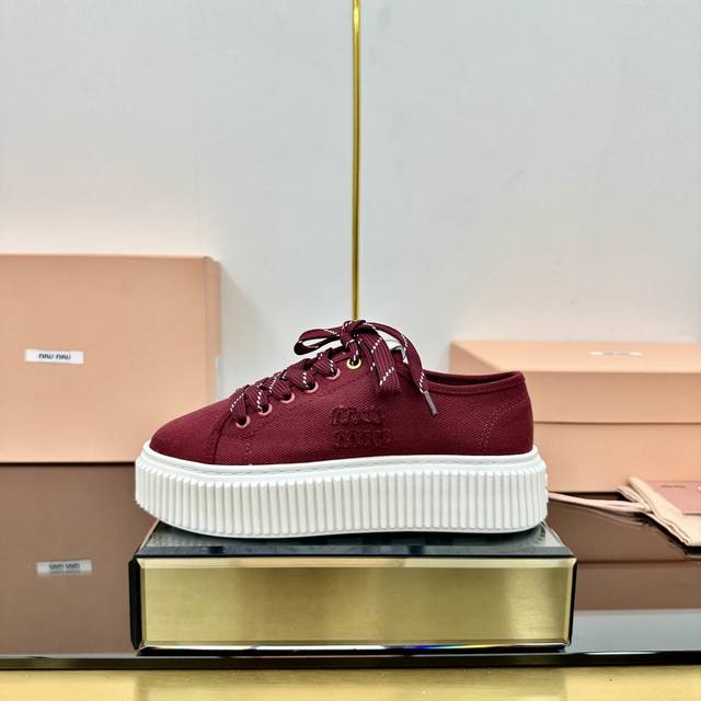 Miumiu25Ss new spring thick-soled biscuit shoes are the latest catwalk style, cl