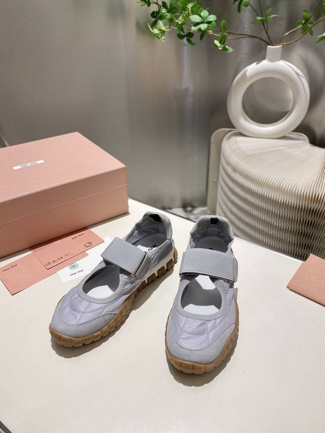 Factory Miu Miu 2025 Forrest Gump casual shoes sneakers spring and summer new mo