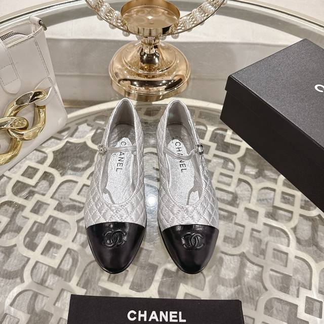 Chanel 25 New Chanel rhombus colorblock Mary Jane shoe series new Upper: origina