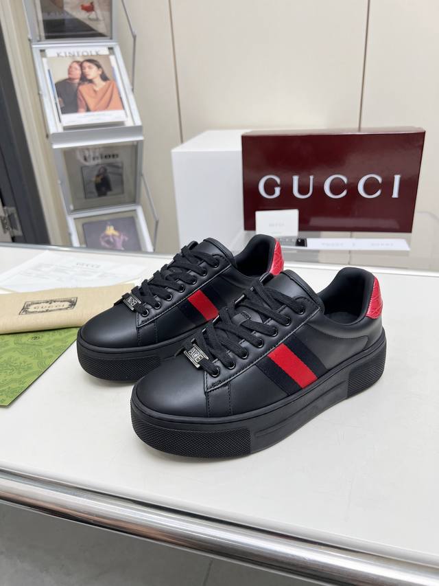 Gucci classic white shoes, heavy return Women's size 35-40 Men's size 39-45 Fabr