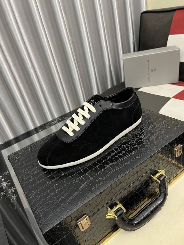 Factory price Pp: Brunello Cucinelli new men's sports shoes. The fabric of this