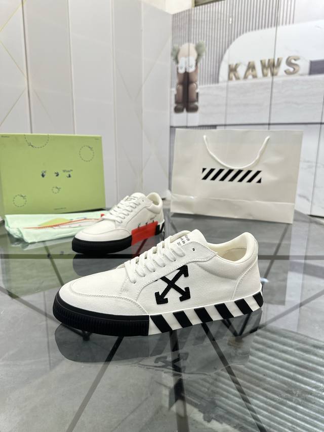 Price: Product Brand: Off White * Off White* Low-top casual shoes Regular size: