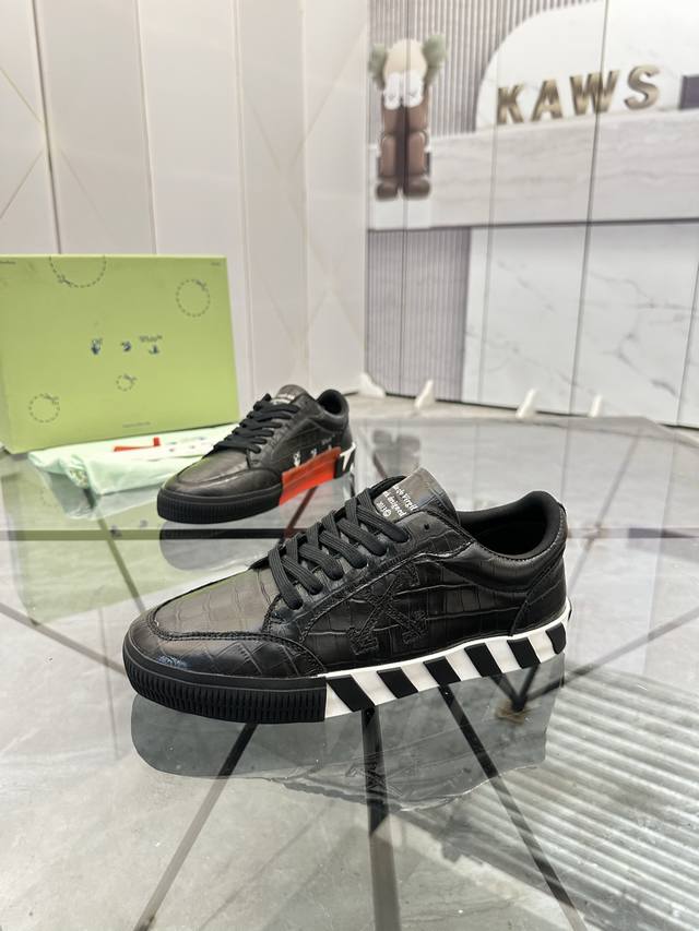 Price: Product Brand: Off White * Off White* Low-top casual shoes Regular size: