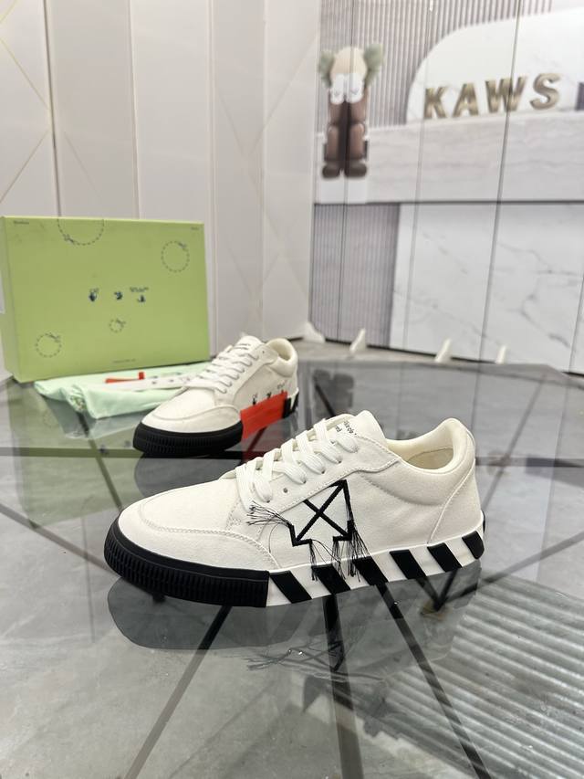 Price: Product Brand: Off White * Off White* Low-top casual shoes Regular size: