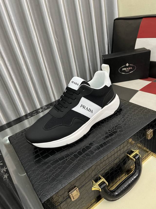 Prada men's classic casual shoes, imported top layer cowhide with special materi