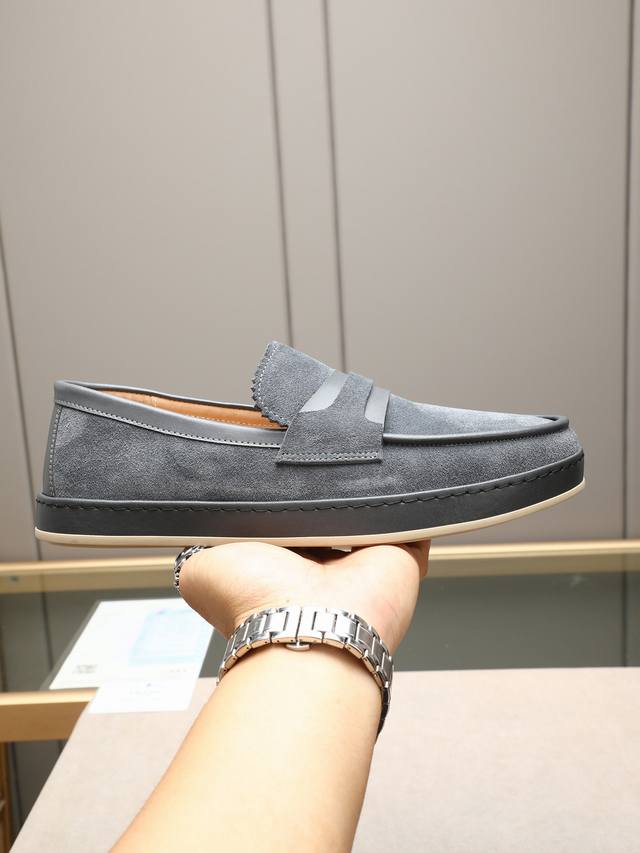 Pp New Prada Prada new arrival, imported soft cowhide, fashionable and airy, the