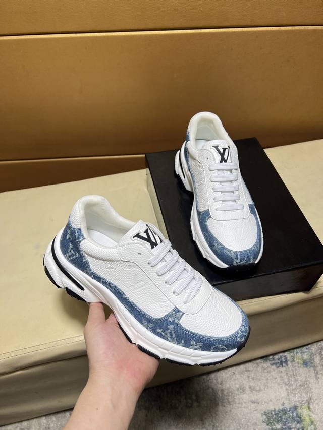 P Louis Vuitton original quality. ~ Unique modern style sports shoes. A must-hav
