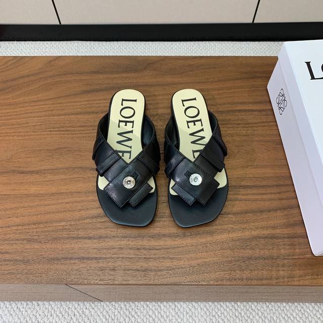 Loew* slippers. Simple and elegant, full of texture. Very nice for daily casual