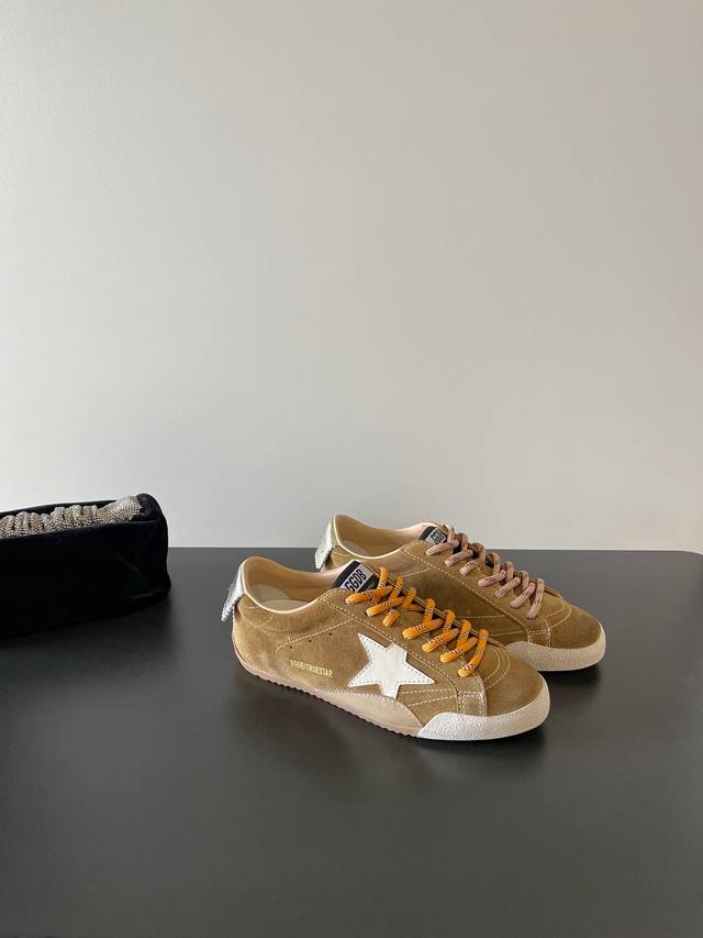 Ggdb's new dirty shoes can be easily matched with casual wear or add highlights