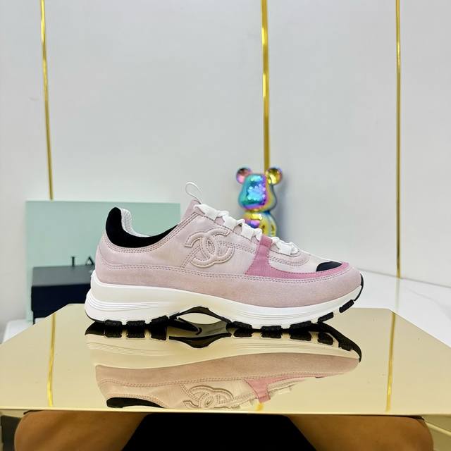 High quality!!! Chanel 25A latest thick-soled casual sports shoes counter synchr