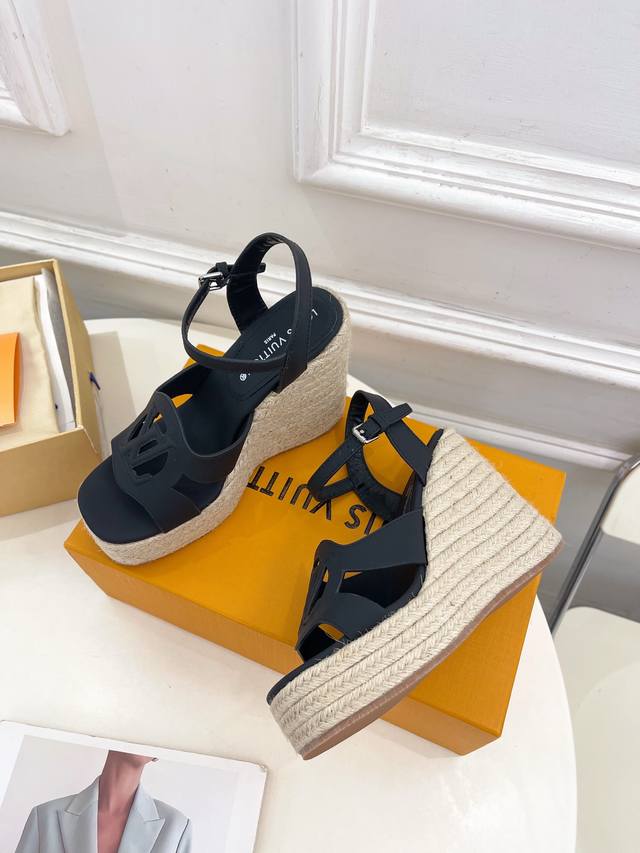 Lv Louis Vuitton 25 2025 Spring and Summer new top version original version cons