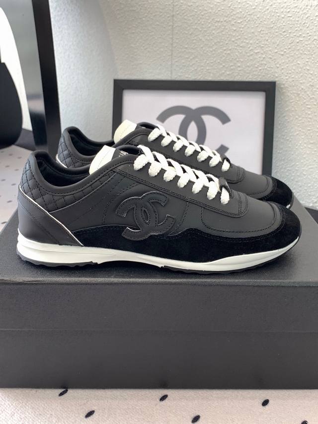 Women's and Men's 390 Chanel's new panda couple sports shoes, top version, origi