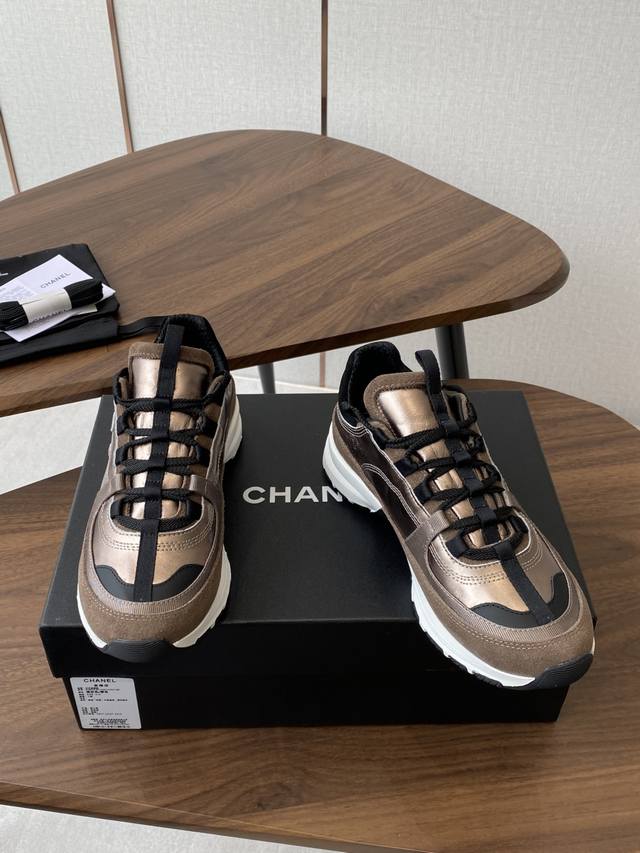 Chanel 25Ss new spring and summer top-level casual sports shoes This classic des