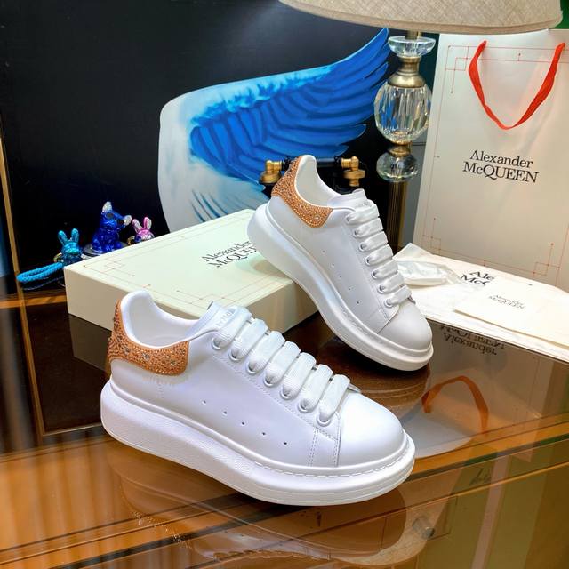 Alexander Mcqueen Sun] The latest spring shoes of the top board are leading the