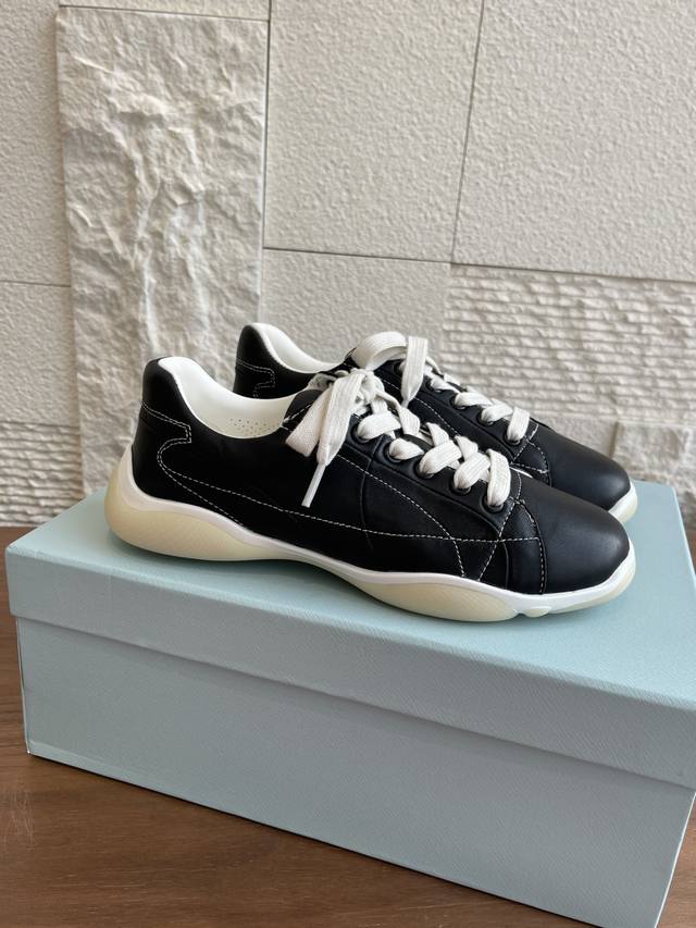 Top version: Prada Nappa leather sneakers casual shoes This Nappa leather sneake