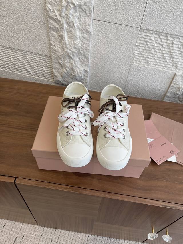 Top version: Miu Miu 25Ss Spring/Summer new washed denim sneakers casual shoes T