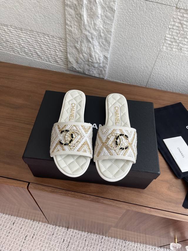 Top version: Chanel 25Ss Spring and Summer New Raffia Woven Double C Buckle Flip
