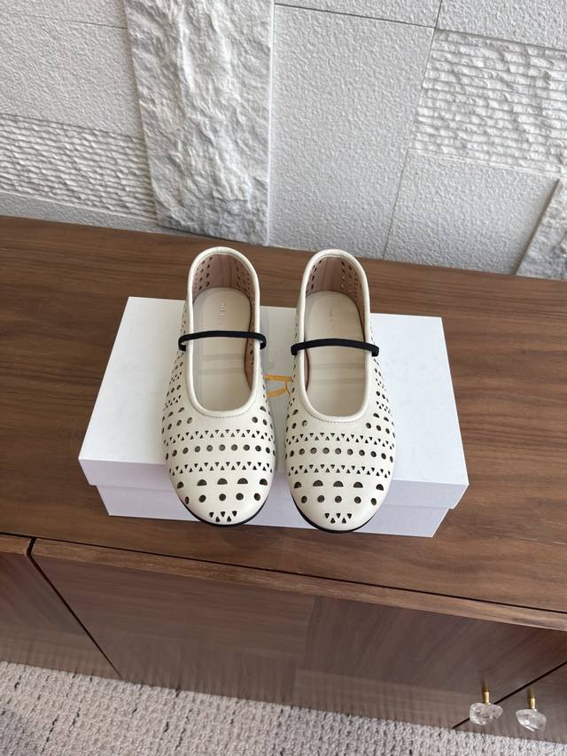 Top version: Dongguan goods The Row 2025 summer new hollow one-strap flat ballet