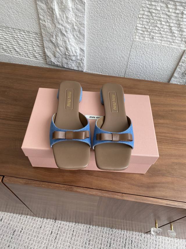 Top version: Miu Miu 25Ss Summer new bow flip flops denim square toe flat slippe