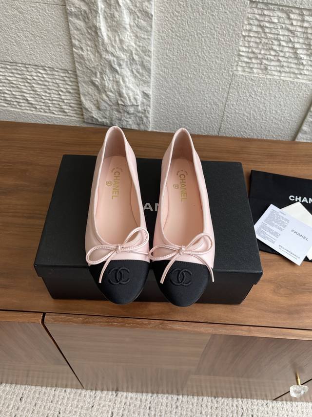 Top version: Chanel 2025B Summer new product, embroidered double C on the toe, f