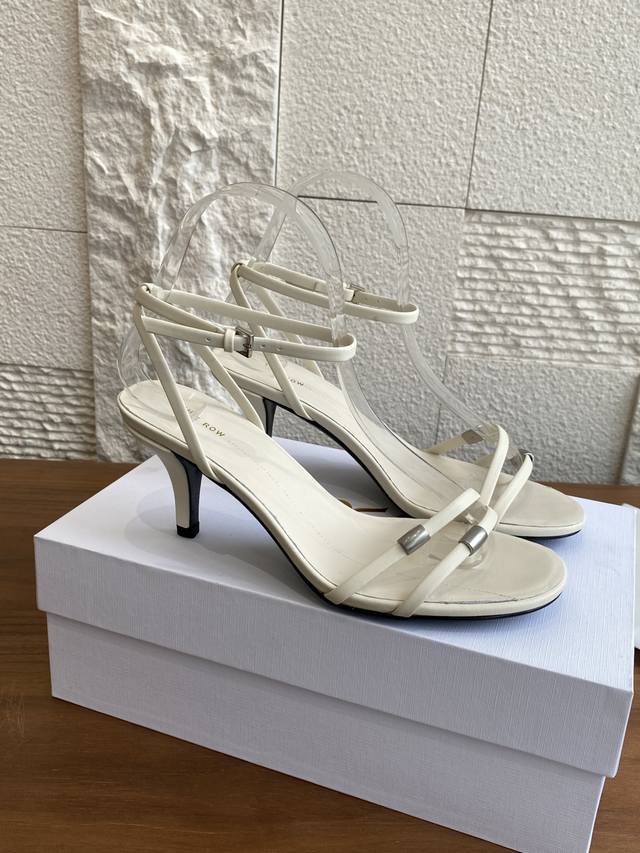 Top version: The Row 25Ss New summer product, one-word buckle thin strap open to