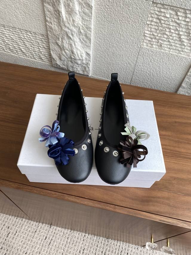 Top version: Paloma-Wool niche brand 2025 spring and summer new DIY flower rivet