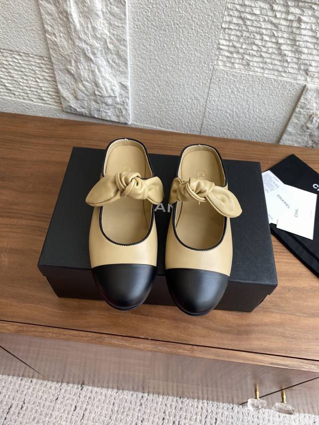 Top version: Chanel 25C Spring and Summer new bow ear Mary Jane half-slippers Ch