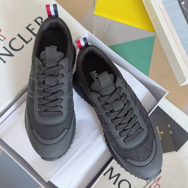 Top version: Men's Moncler Pacey series outdoor thick-soled casual sports shoes